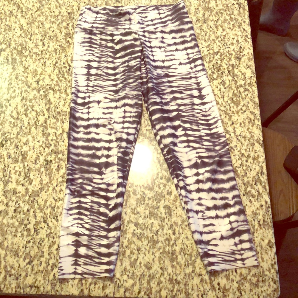 JIVA Yoga Crop Pants